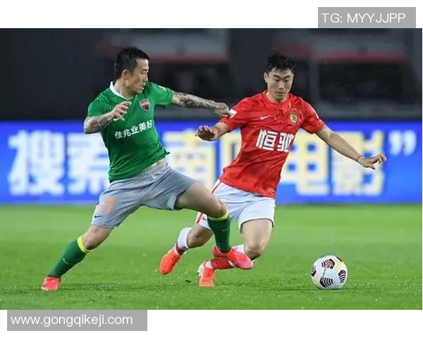 深圳足球队以56分领跑全国锦标赛积分榜展现强劲实力